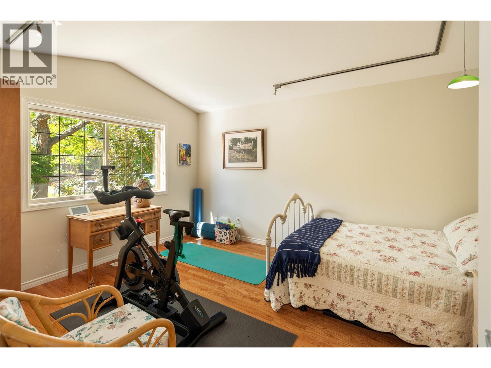 754 South Crest Drive, Kelowna, British Columbia  V1W 4W7 - Photo 21 - 10394617