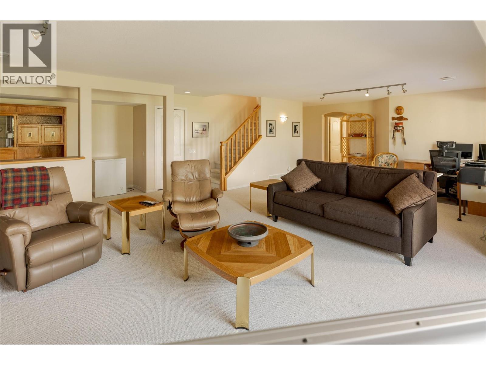 754 South Crest Drive, Kelowna, British Columbia  V1W 4W7 - Photo 24 - 10394617