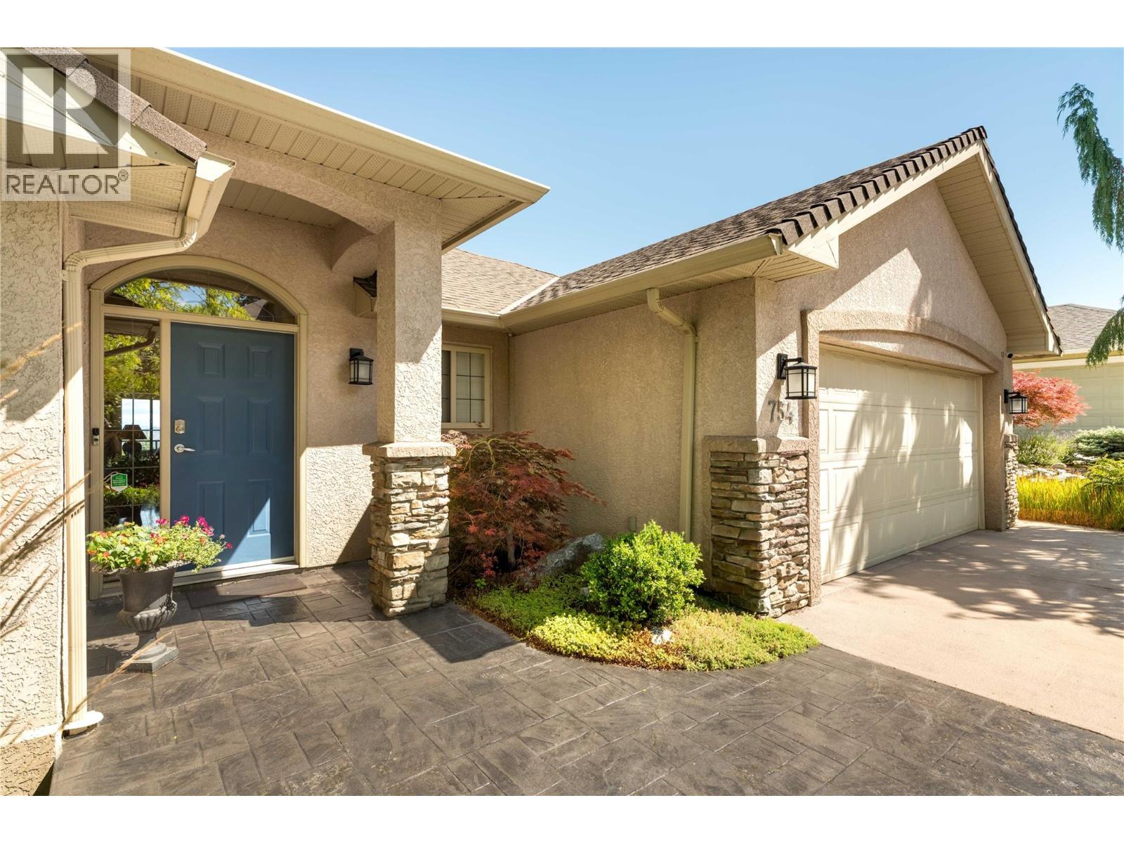 754 South Crest Drive, Kelowna, British Columbia  V1W 4W7 - Photo 39 - 10394617