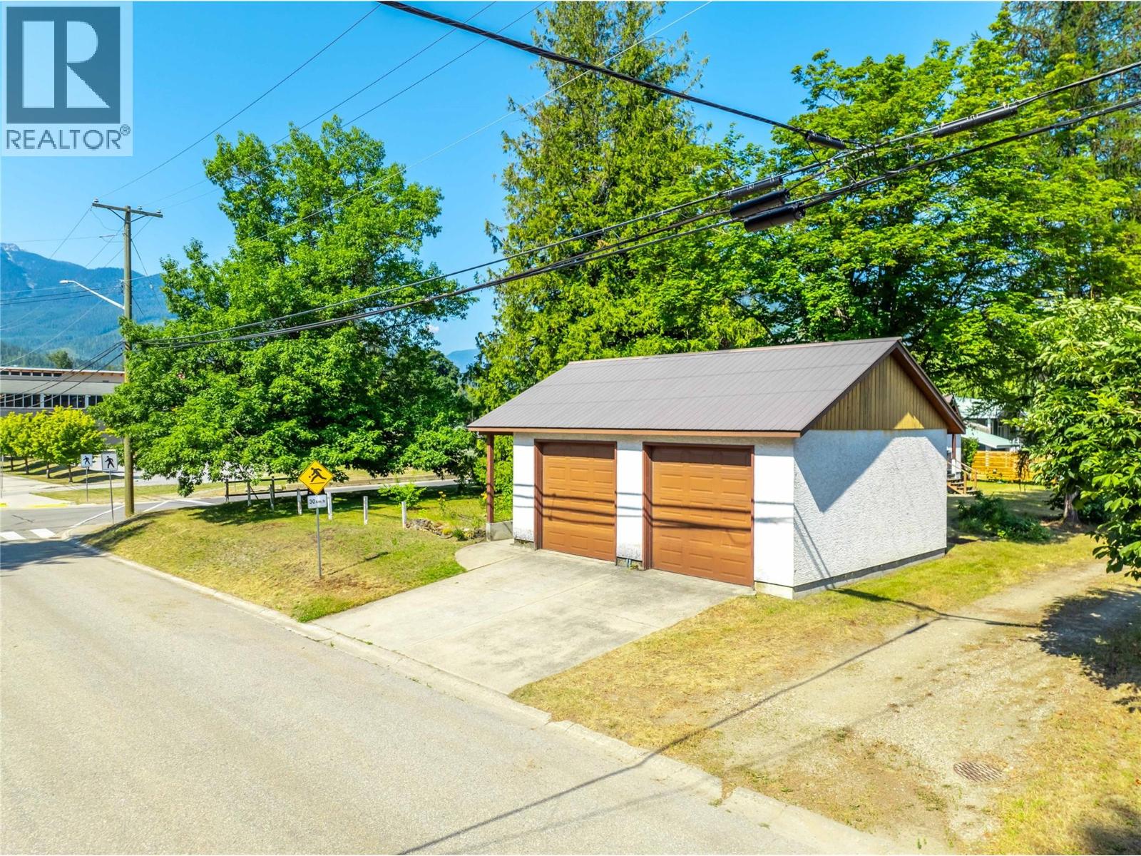 422 Ninth Street E, Revelstoke, British Columbia  V0E 2S0 - Photo 41 - 10394761