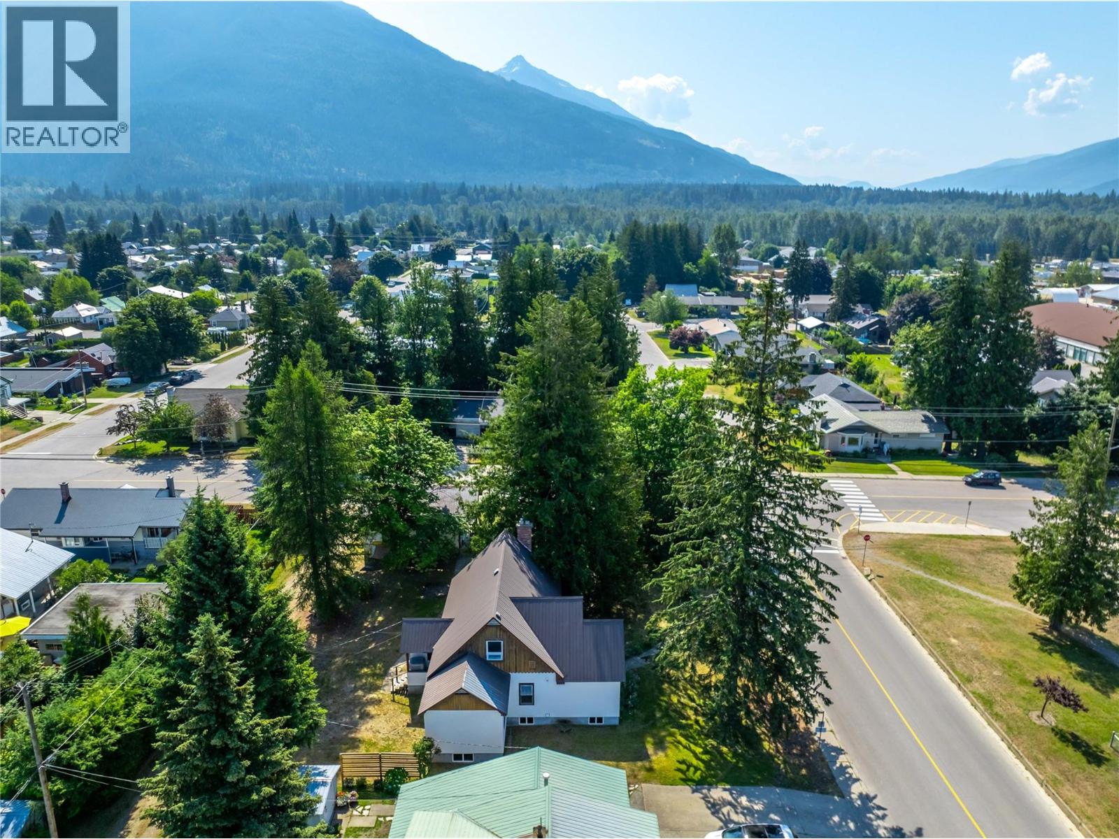 422 Ninth Street E, Revelstoke, British Columbia  V0E 2S0 - Photo 45 - 10394761