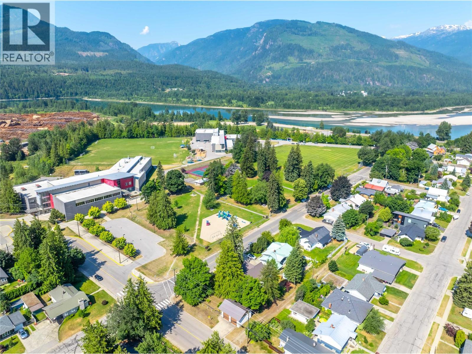 422 Ninth Street E, Revelstoke, British Columbia  V0E 2S0 - Photo 47 - 10394761