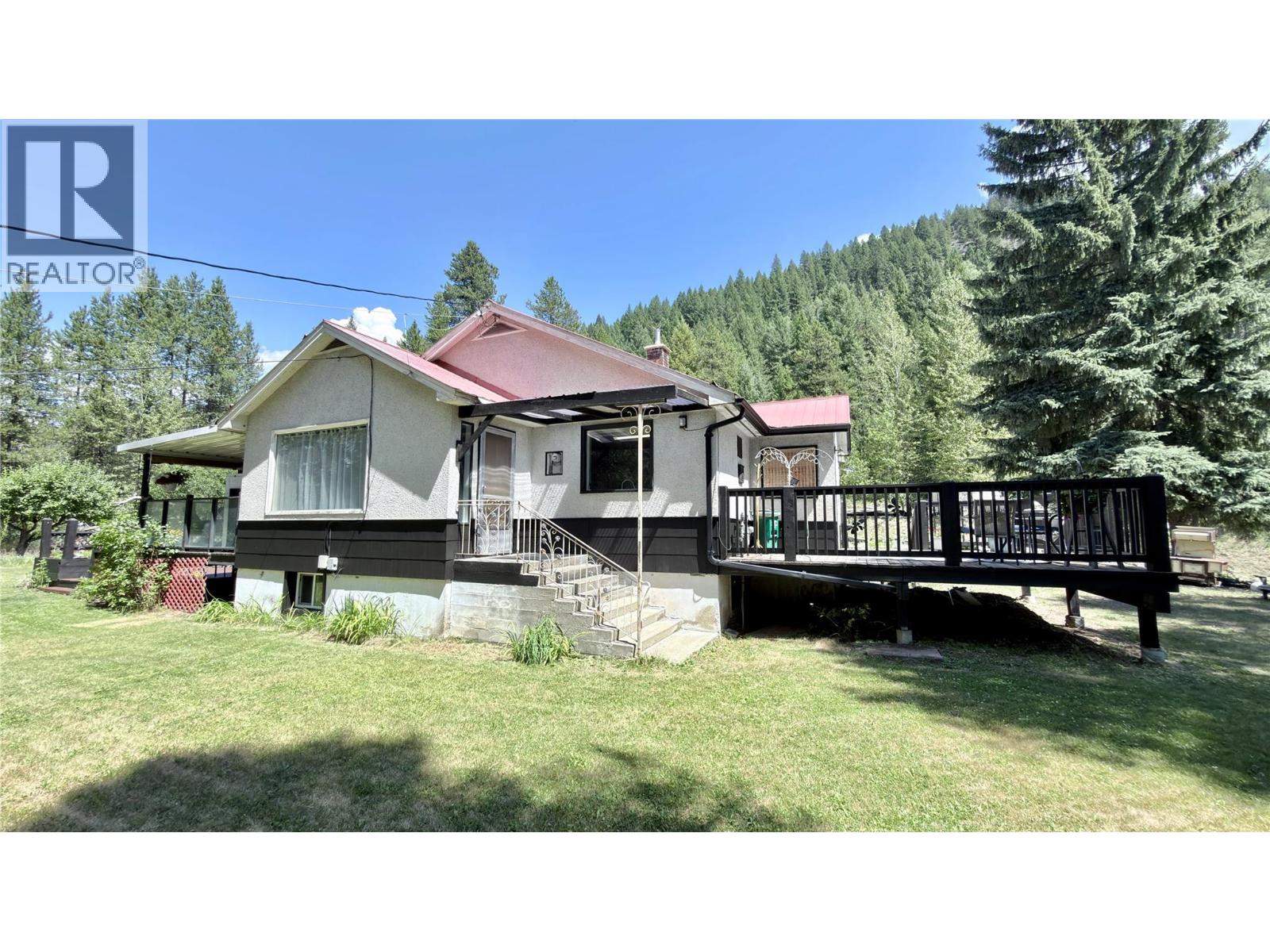 656 Strathmore Avenue, Greenwood, British Columbia  V0H 1J0 - Photo 1 - 10394969