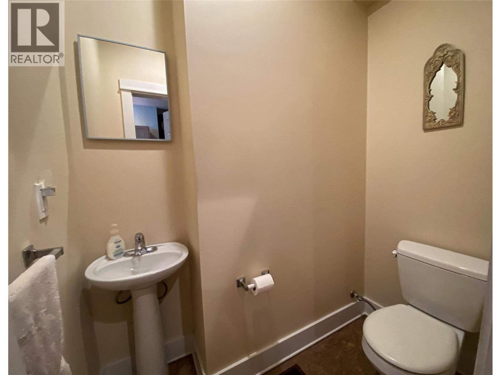 912 Slocan Street Unit# 4, Slocan, British Columbia  V0G 2C0 - Photo 11 - 10394901