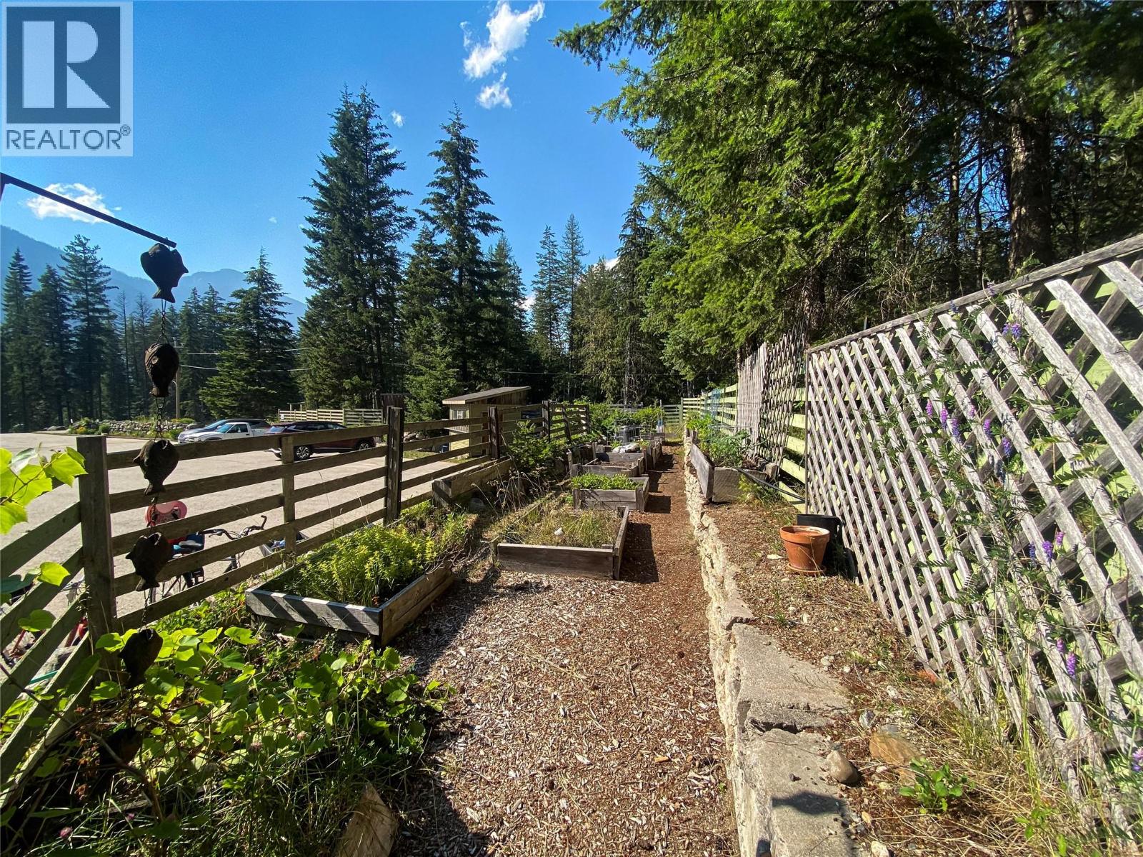 912 Slocan Street Unit# 4, Slocan, British Columbia  V0G 2C0 - Photo 26 - 10394901