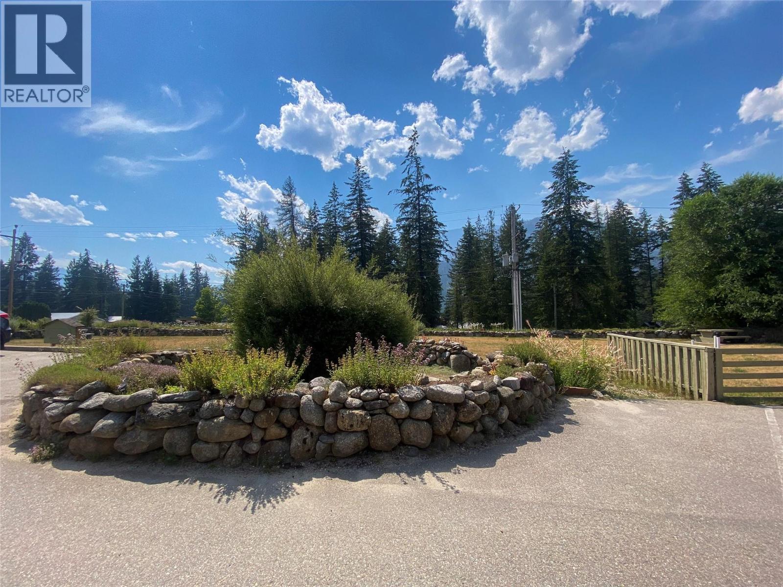 912 Slocan Street Unit# 4, Slocan, British Columbia  V0G 2C0 - Photo 27 - 10394901
