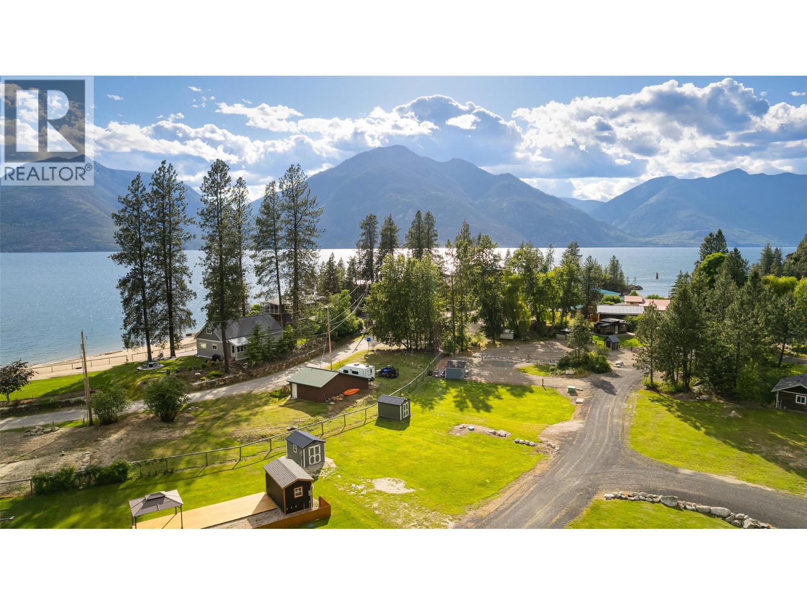 290 Laguna Crescent, Twin Bays, British Columbia  V0B 1A1 - Photo 10 - 10394921