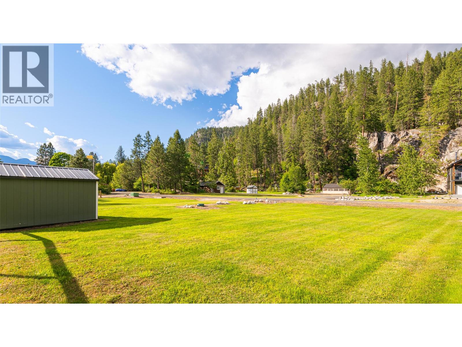 290 Laguna Crescent, Twin Bays, British Columbia  V0B 1A1 - Photo 5 - 10394921