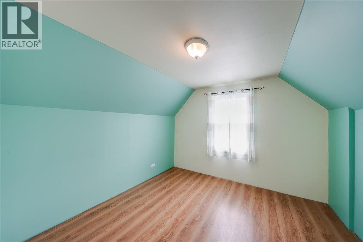 936 Thackeray Street, Warfield, British Columbia  V1R 2C2 - Photo 17 - 10394878