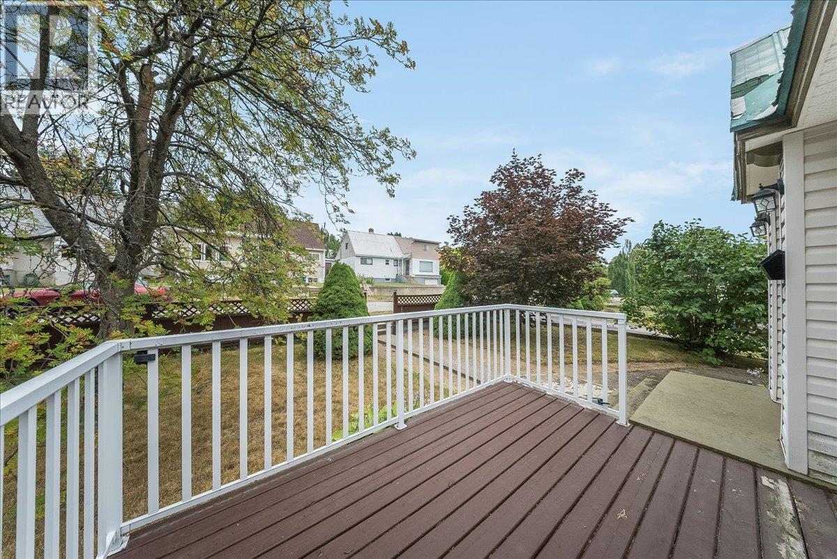 936 Thackeray Street, Warfield, British Columbia  V1R 2C2 - Photo 28 - 10394878