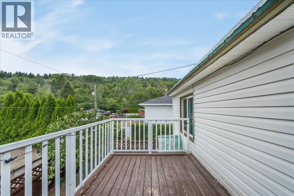 936 Thackeray Street, Warfield, British Columbia  V1R 2C2 - Photo 35 - 10394878