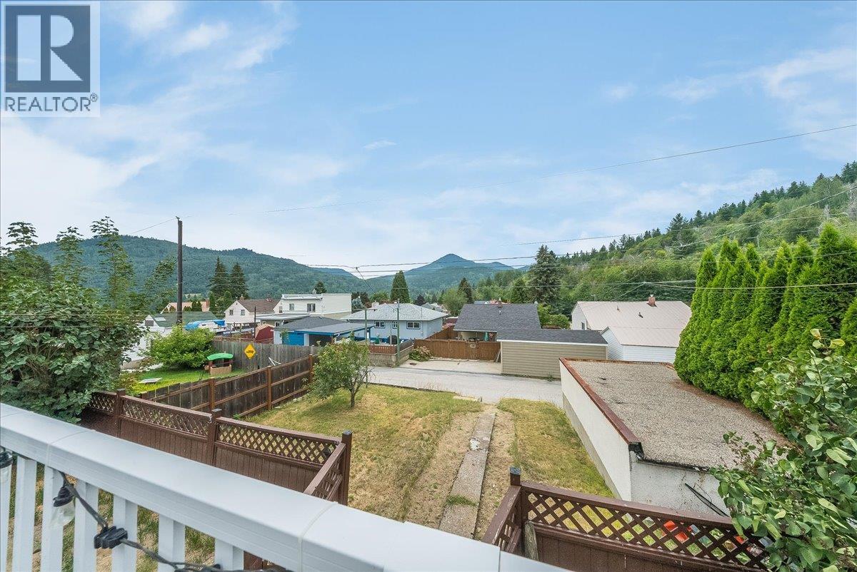 936 Thackeray Street, Warfield, British Columbia  V1R 2C2 - Photo 36 - 10394878