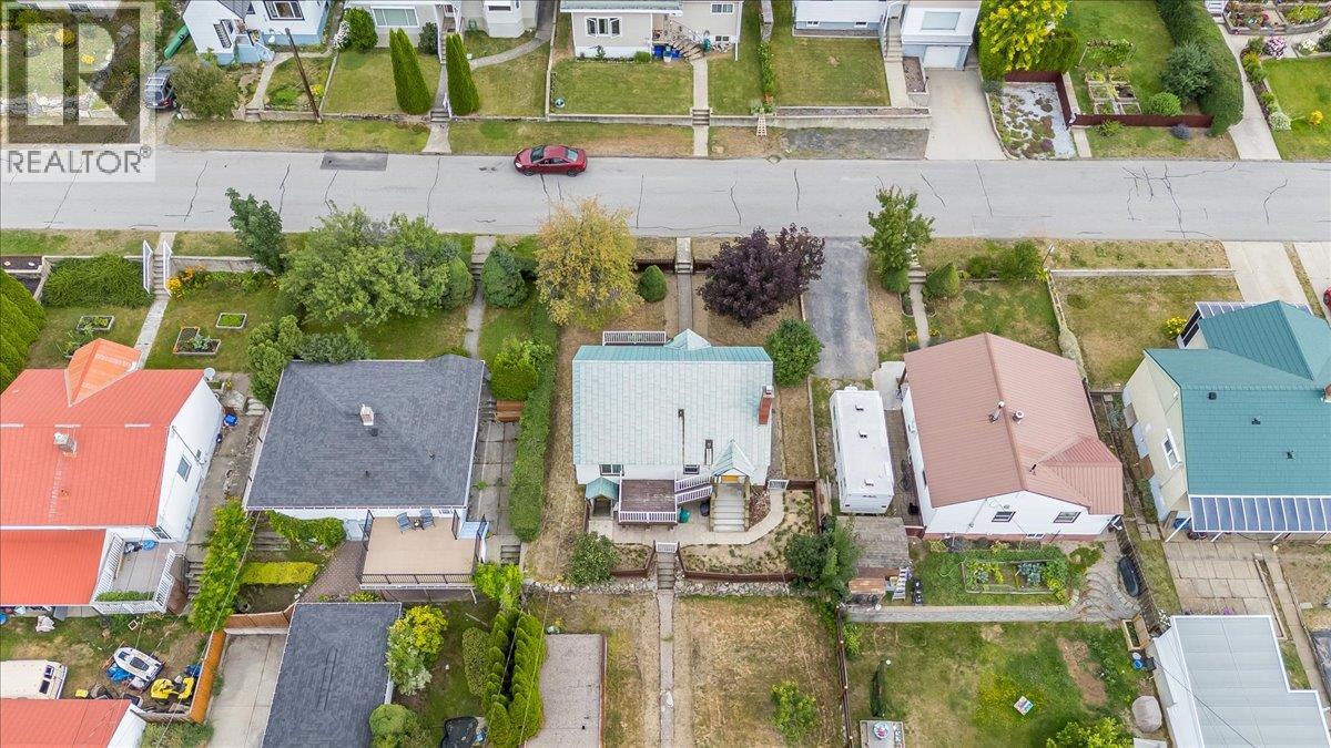 936 Thackeray Street, Warfield, British Columbia  V1R 2C2 - Photo 41 - 10394878