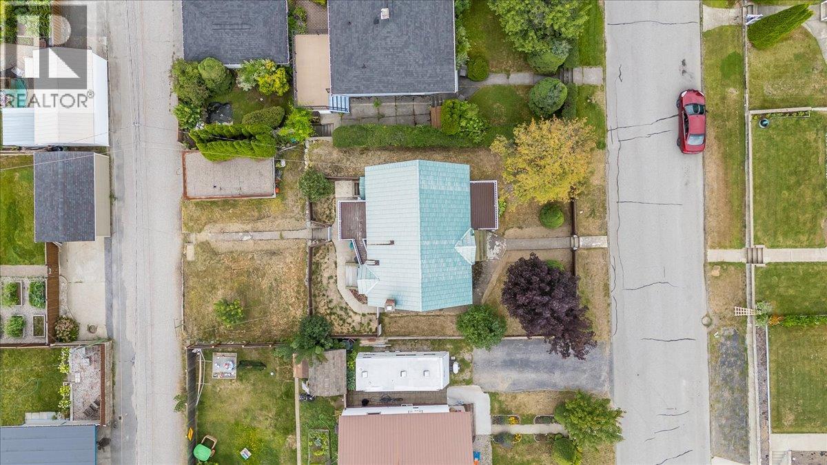 936 Thackeray Street, Warfield, British Columbia  V1R 2C2 - Photo 42 - 10394878
