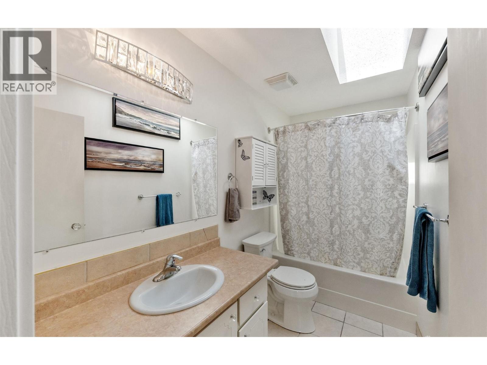 5852 Fairview Place, Oliver, British Columbia  V0H 1T1 - Photo 6 - 10394741