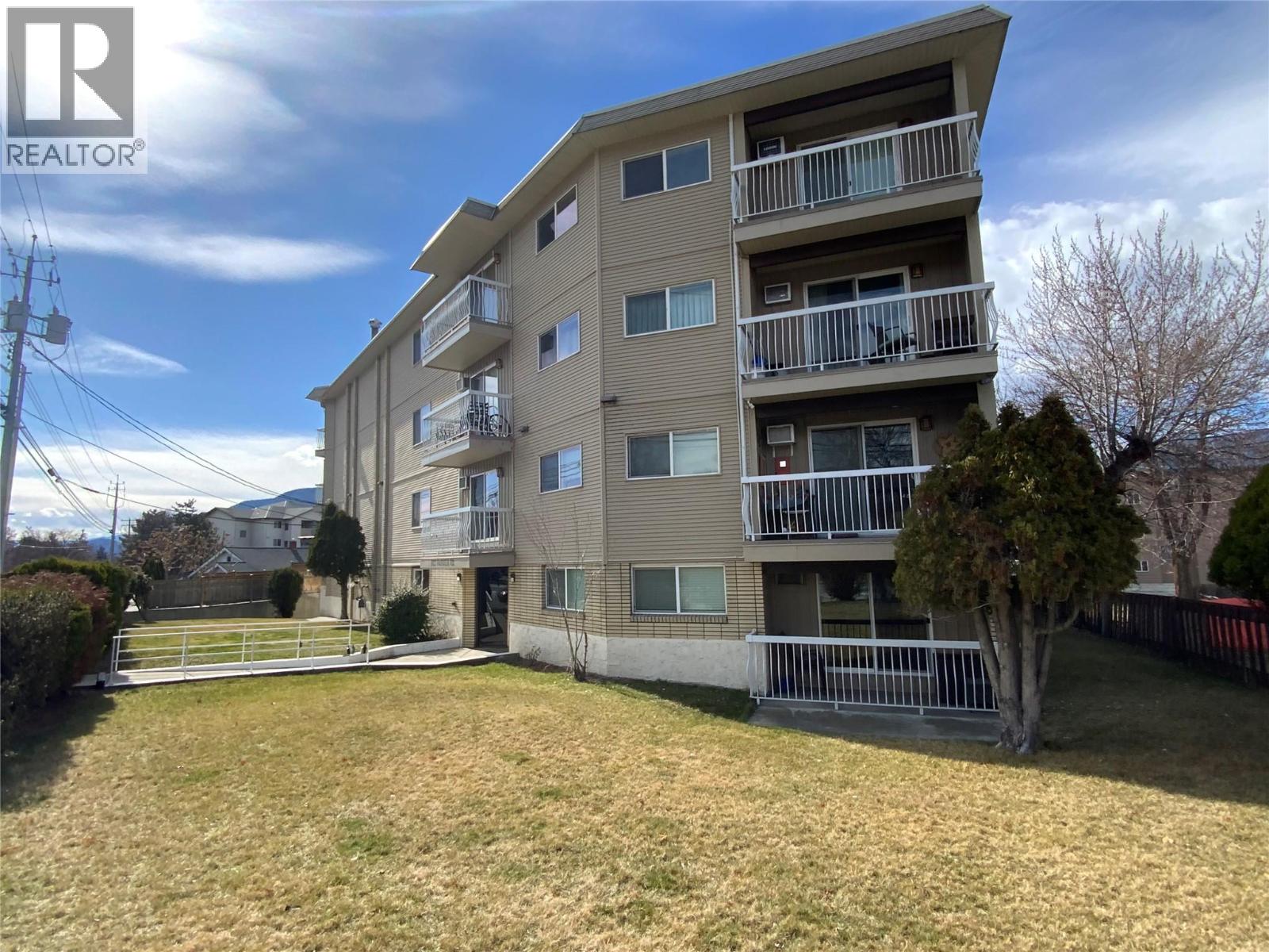 803 Fairview Road Unit# 203, Penticton, British Columbia  V2A 5Y7 - Photo 2 - 10394988