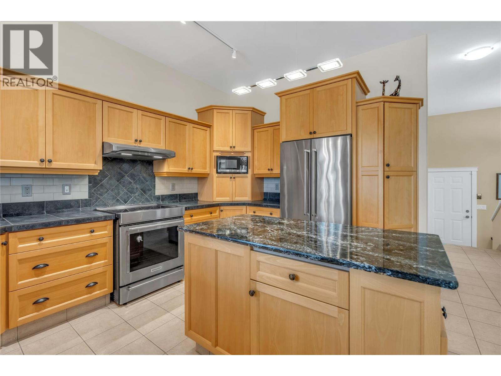 174 Christie Mountain Lane, Okanagan Falls, British Columbia  V0H 1R0 - Photo 16 - 10394919