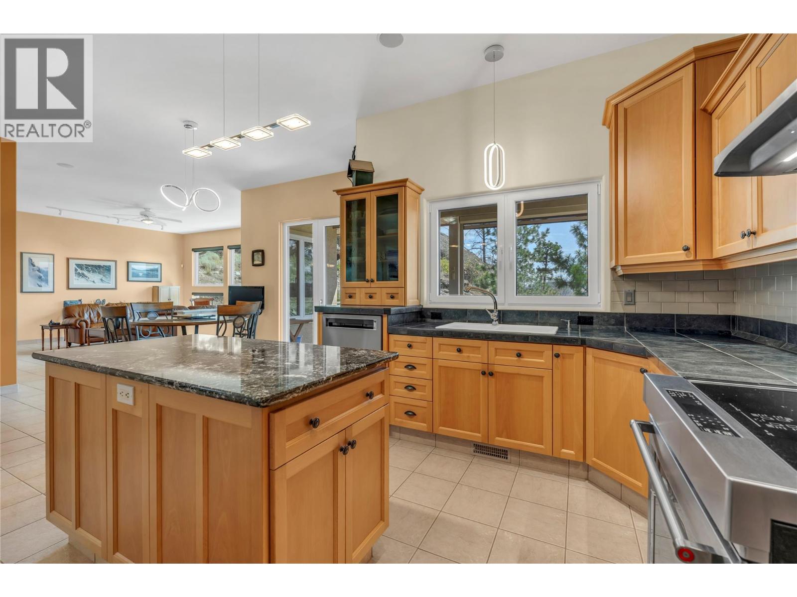 174 Christie Mountain Lane, Okanagan Falls, British Columbia  V0H 1R0 - Photo 17 - 10394919