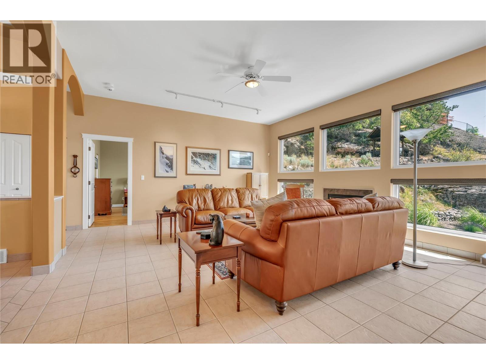 174 Christie Mountain Lane, Okanagan Falls, British Columbia  V0H 1R0 - Photo 6 - 10394919