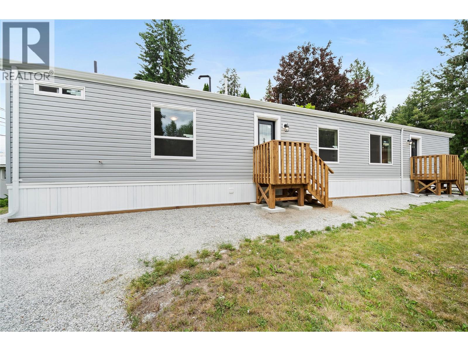5161 63 Avenue Ne Unit# 13, Salmon Arm, British Columbia  V0E 1K0 - Photo 2 - 10394874