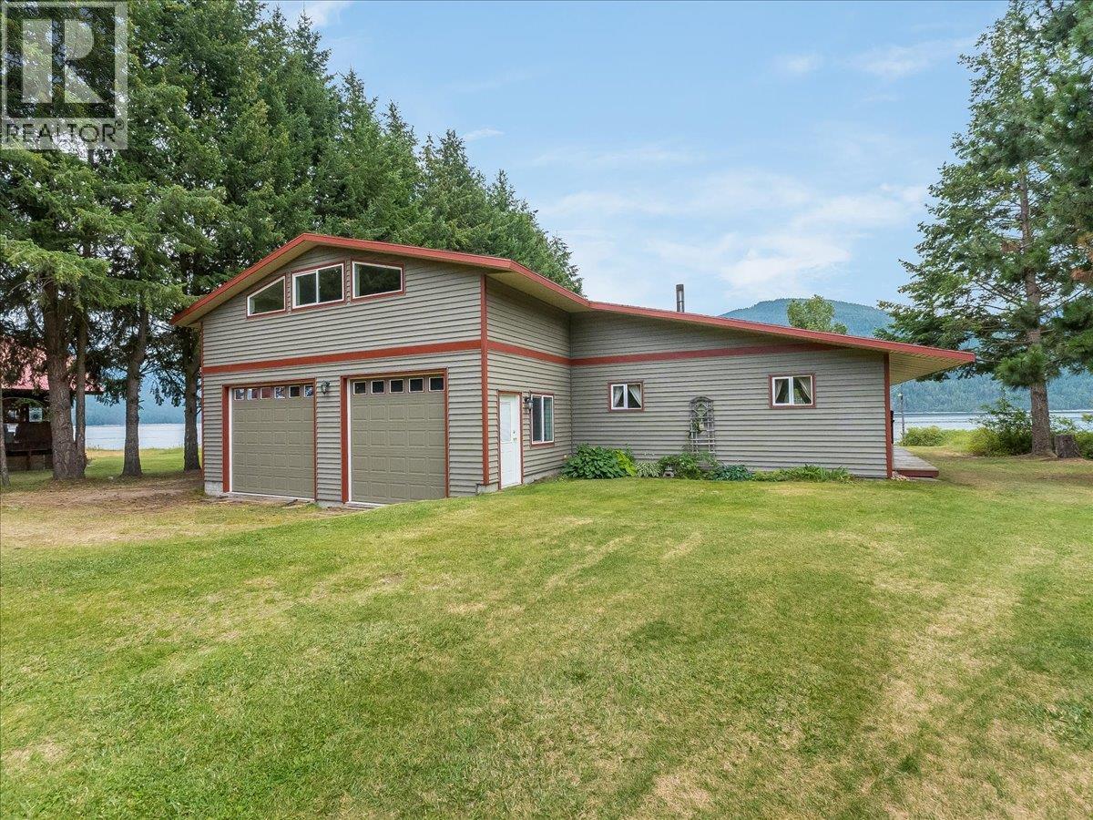 7510 Deer Park Road, Deer Park, British Columbia  V1N 4V8 - Photo 2 - 10394792