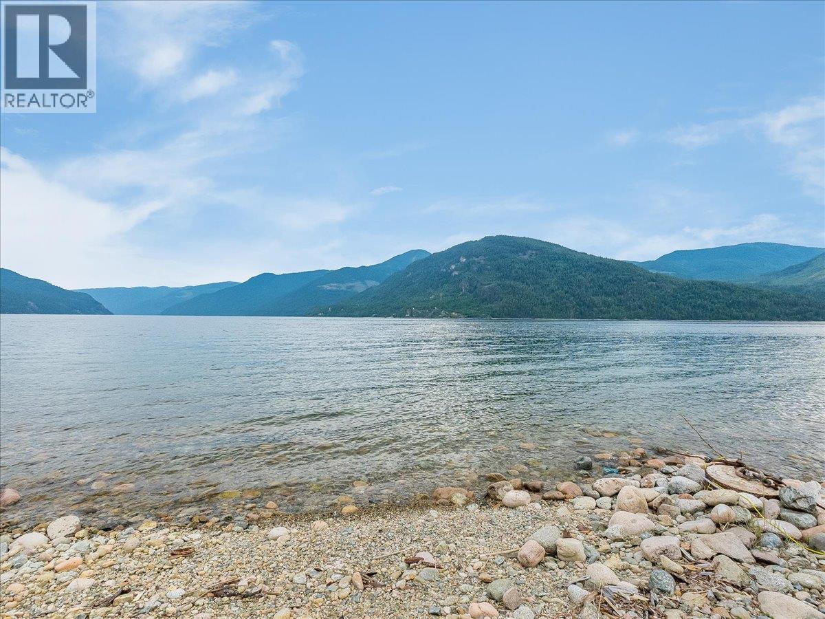 7510 Deer Park Road, Deer Park, British Columbia  V1N 4V8 - Photo 9 - 10394792