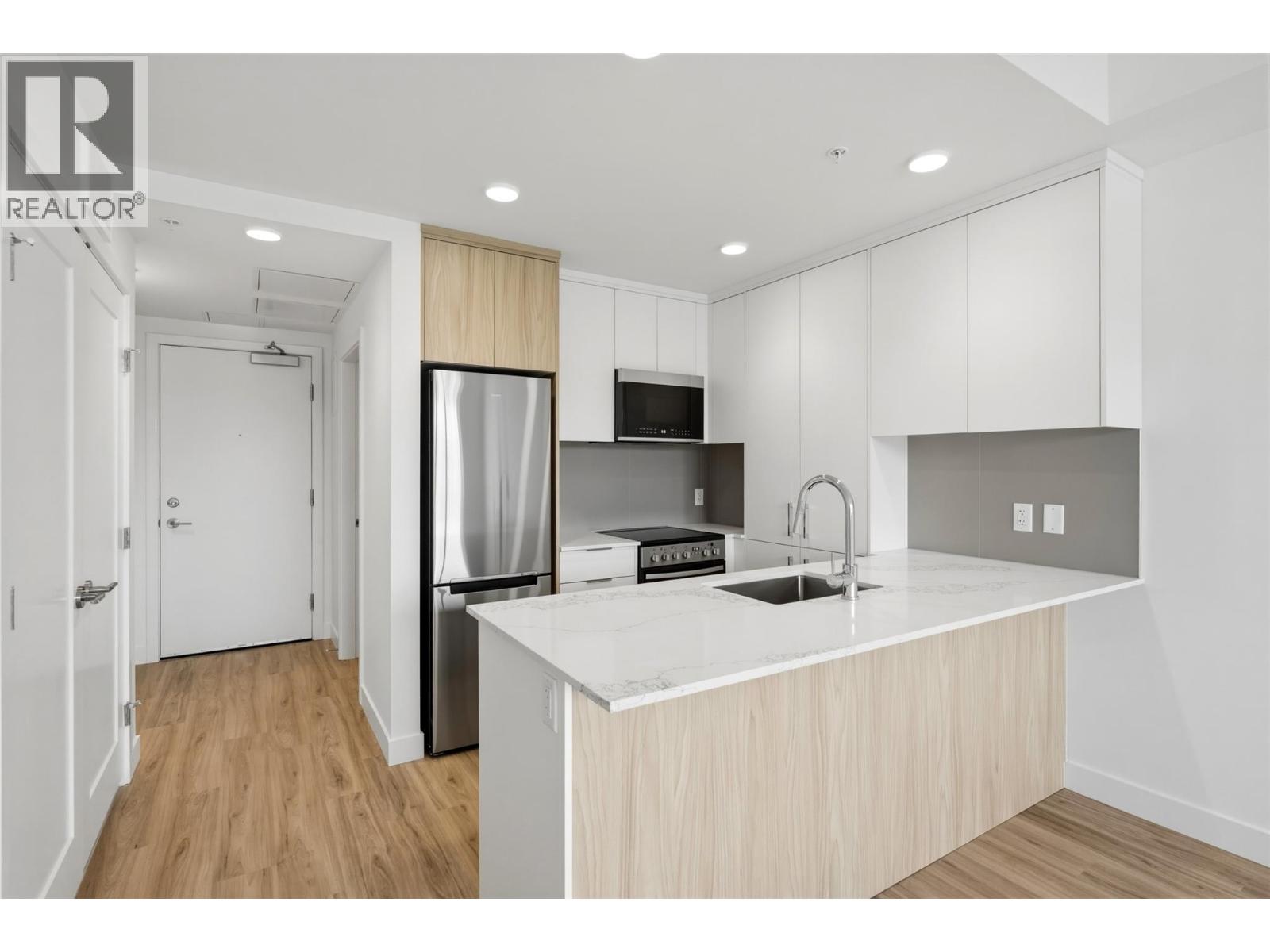 271 Wylie Street Unit# 507, Penticton, British Columbia  V2A 0L3 - Photo 3 - 10394155