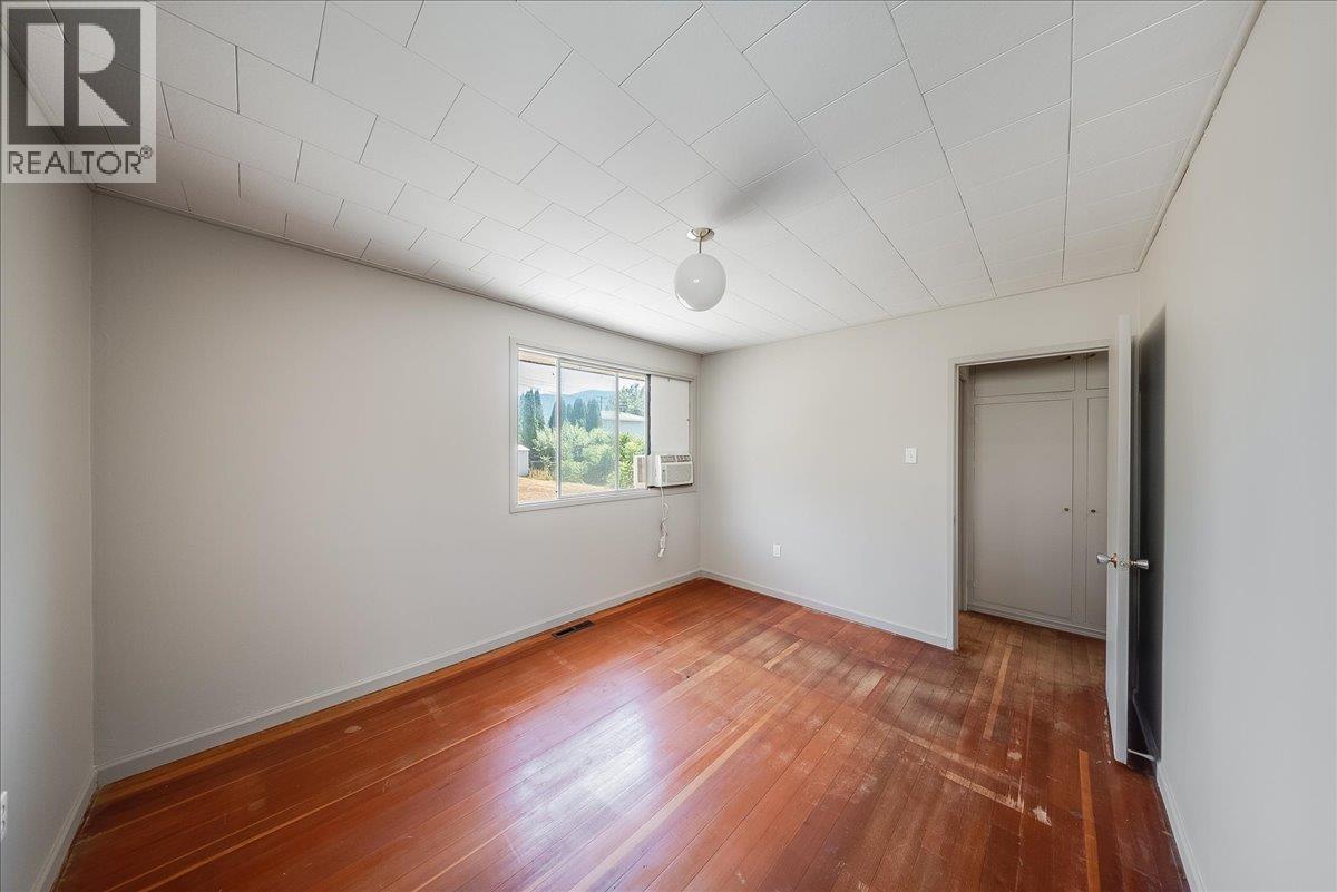 706 Hermia Crescent, Trail, British Columbia  V1R 1B4 - Photo 15 - 10394995