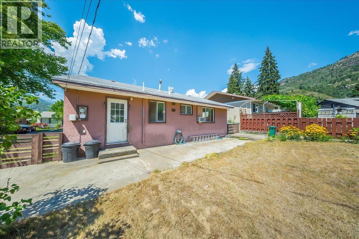 706 Hermia Crescent, Trail, British Columbia  V1R 1B4 - Photo 32 - 10394995