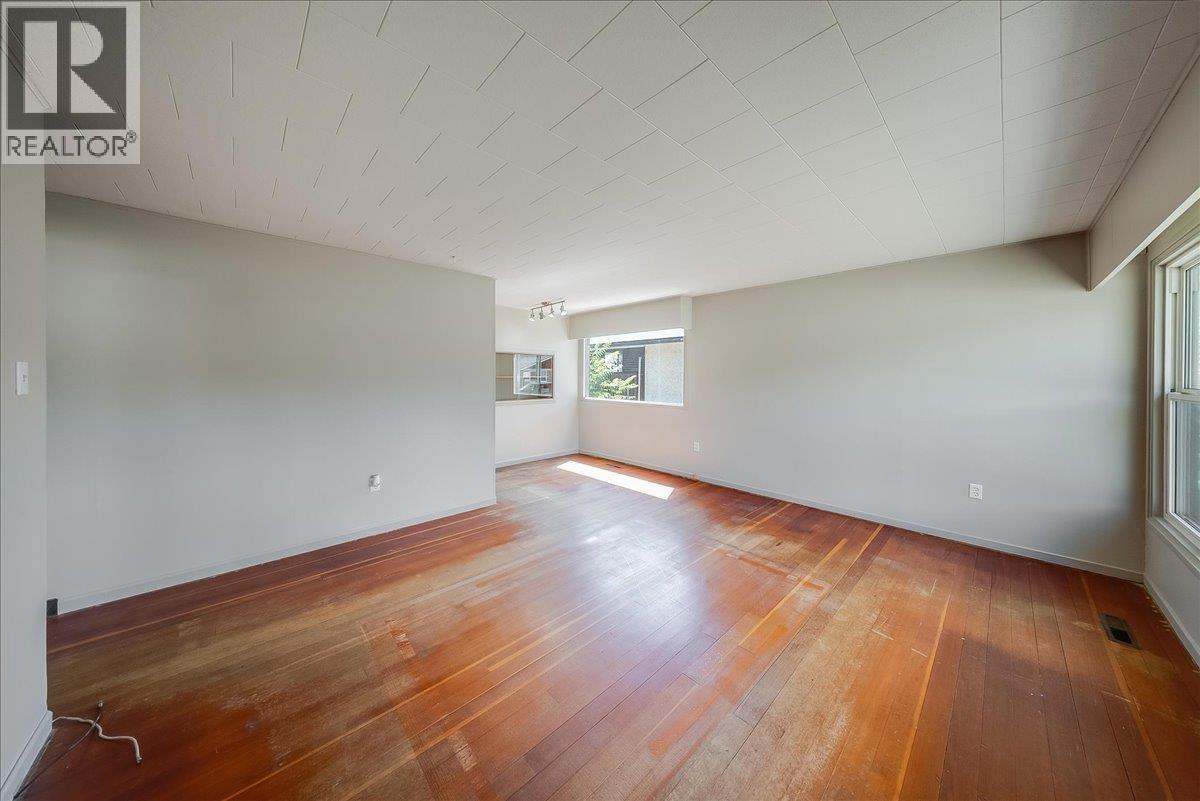 706 Hermia Crescent, Trail, British Columbia  V1R 1B4 - Photo 7 - 10394995