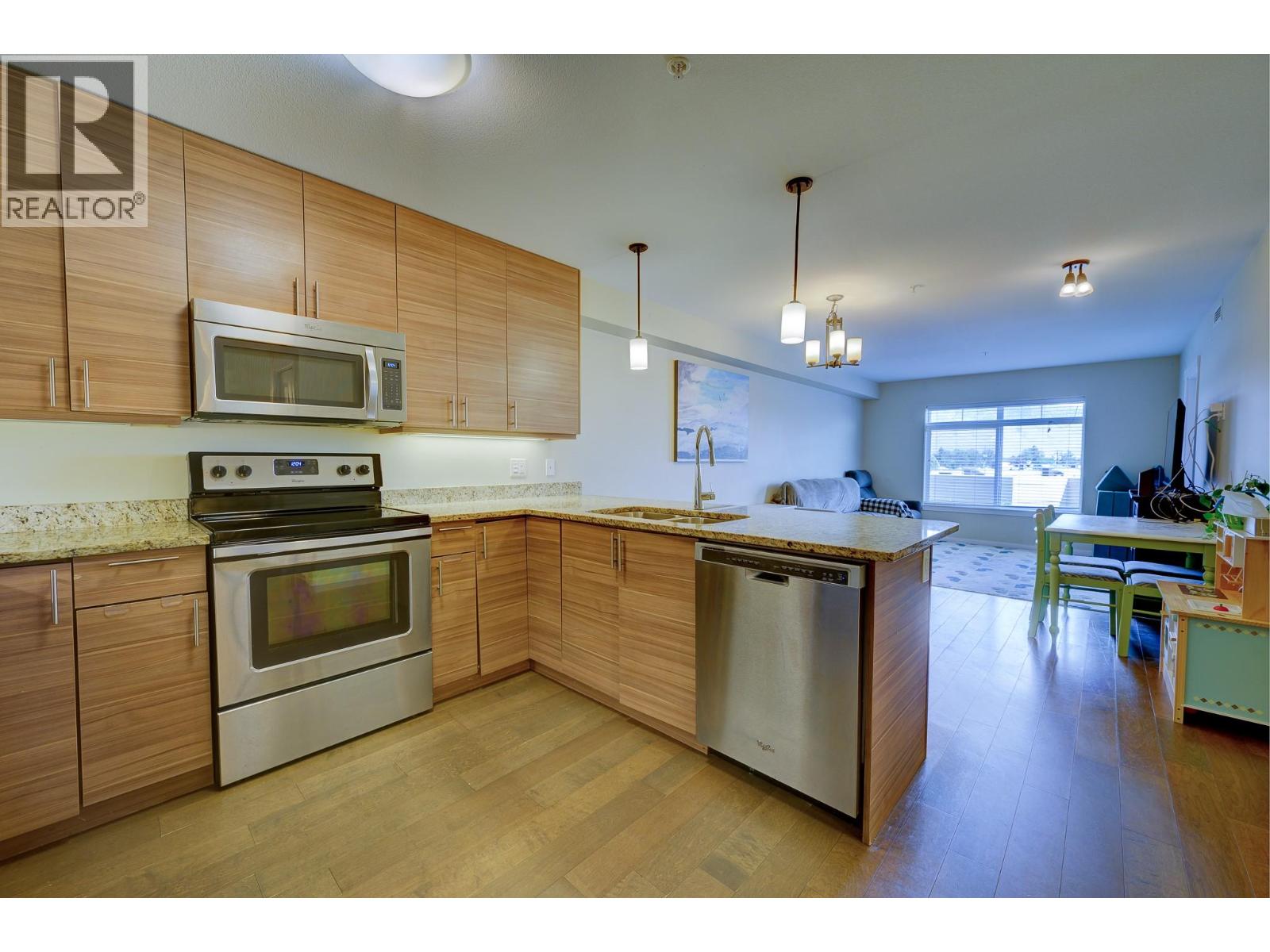 689 Tranquille Road Unit# 324, Kamloops, British Columbia  V2B 0C7 - Photo 2 - 10394990
