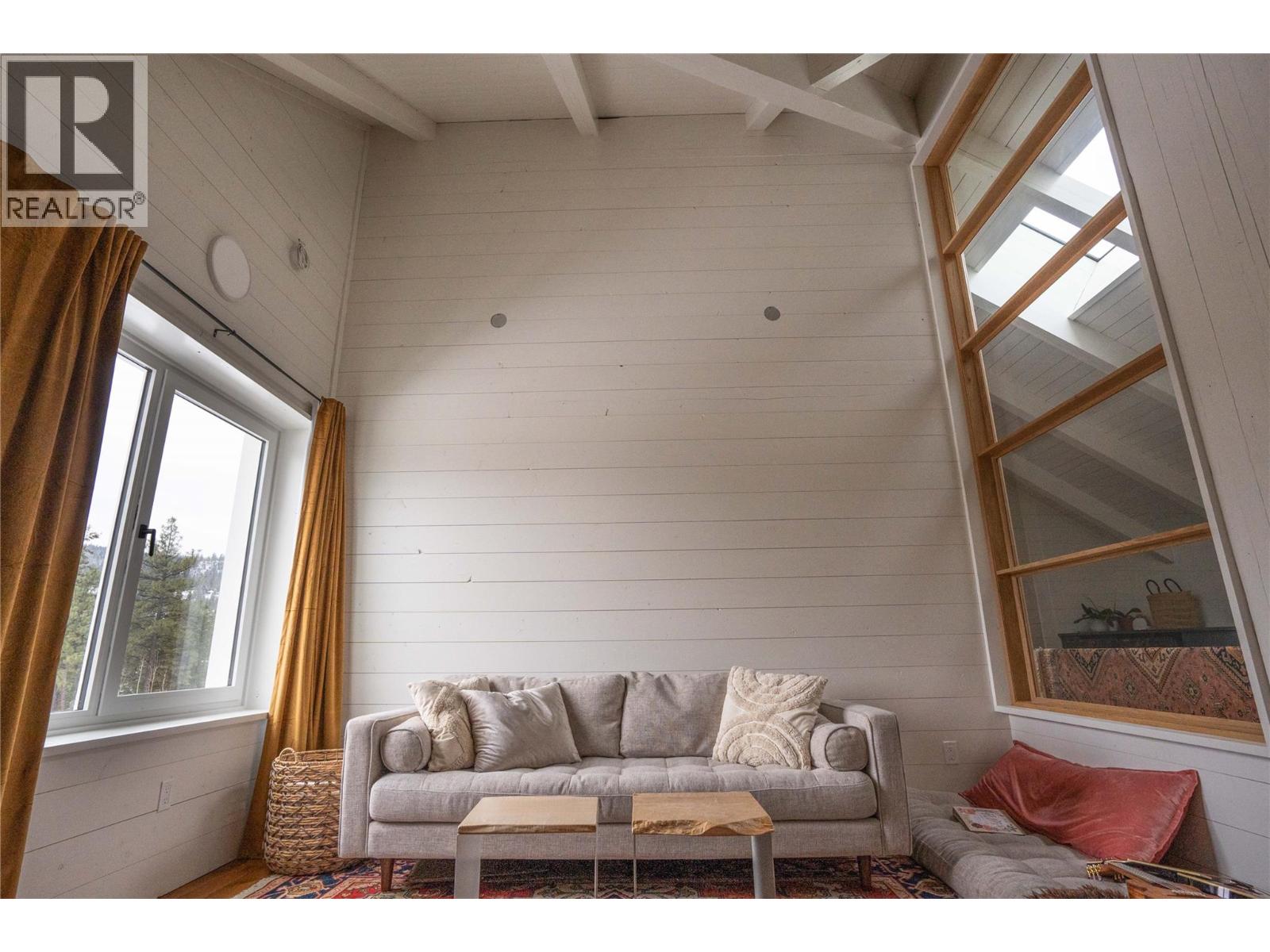 8025 Princeton-Summerland Road, Summerland, British Columbia  V0H 1Z8 - Photo 20 - 10395033