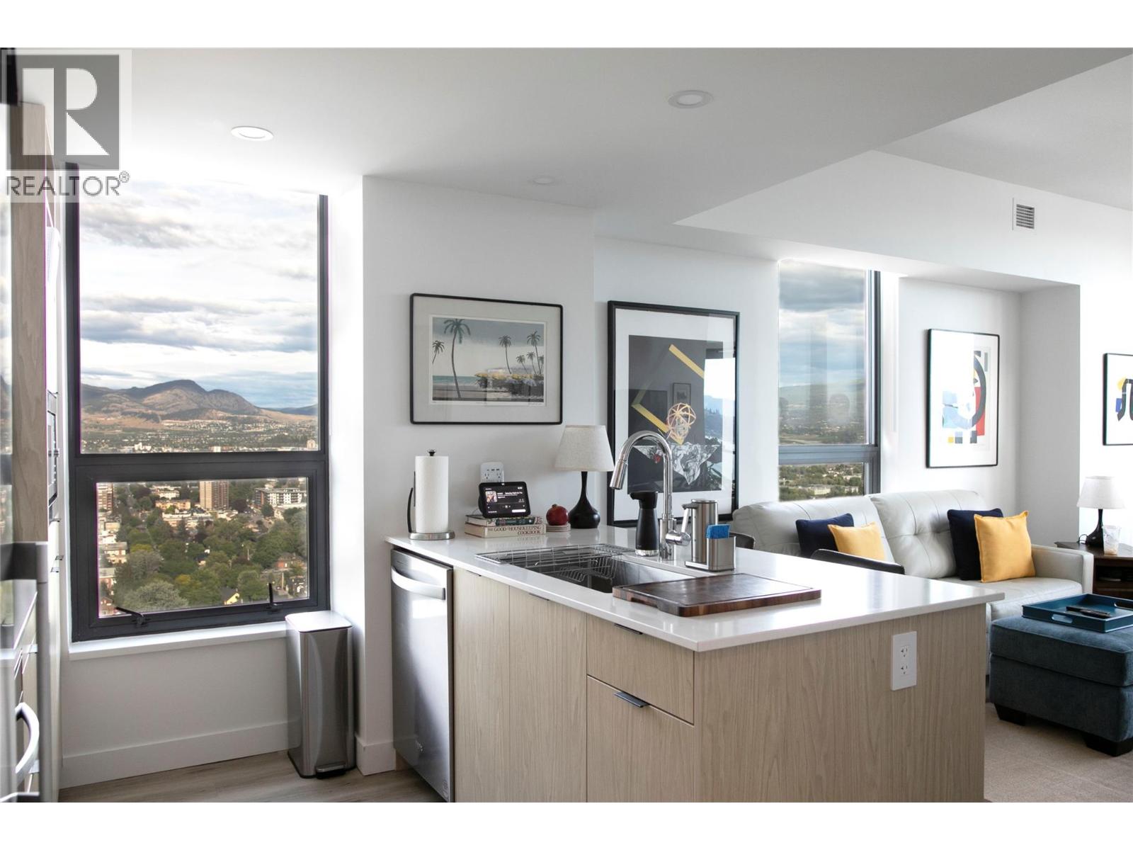 1488 Bertram Street Unit# 3005, Kelowna, British Columbia  V1Y 0M6 - Photo 4 - 10393721