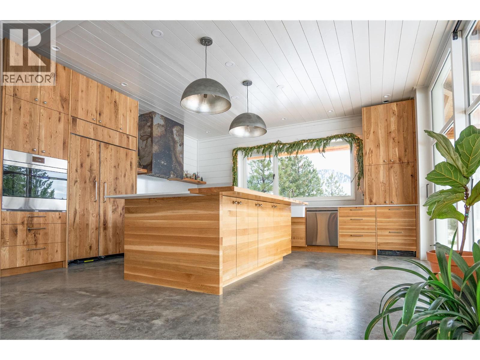 8025 Princeton-Summerland Road, Summerland, British Columbia  V0H 1Z8 - Photo 11 - 10395035