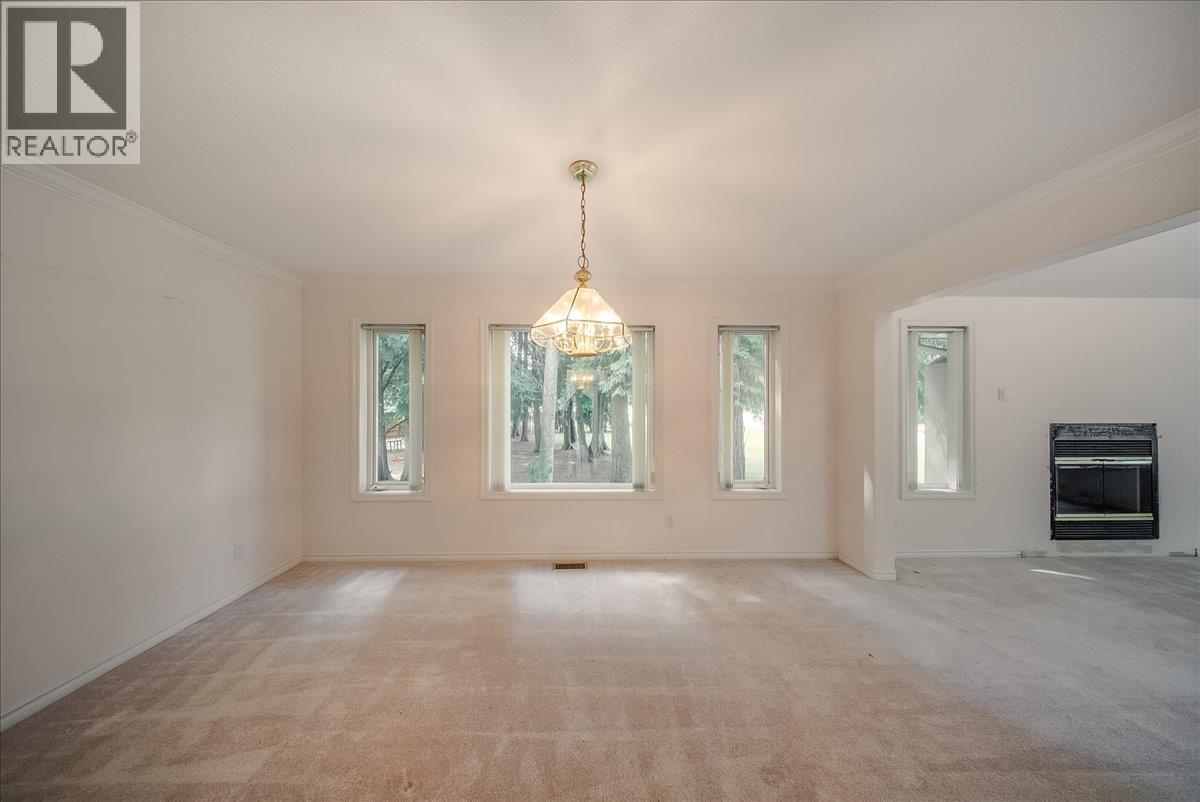 1325 Forest Road, Castlegar, British Columbia  V1N 3Y5 - Photo 19 - 10394902