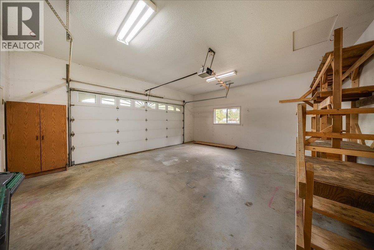 1325 Forest Road, Castlegar, British Columbia  V1N 3Y5 - Photo 34 - 10394902