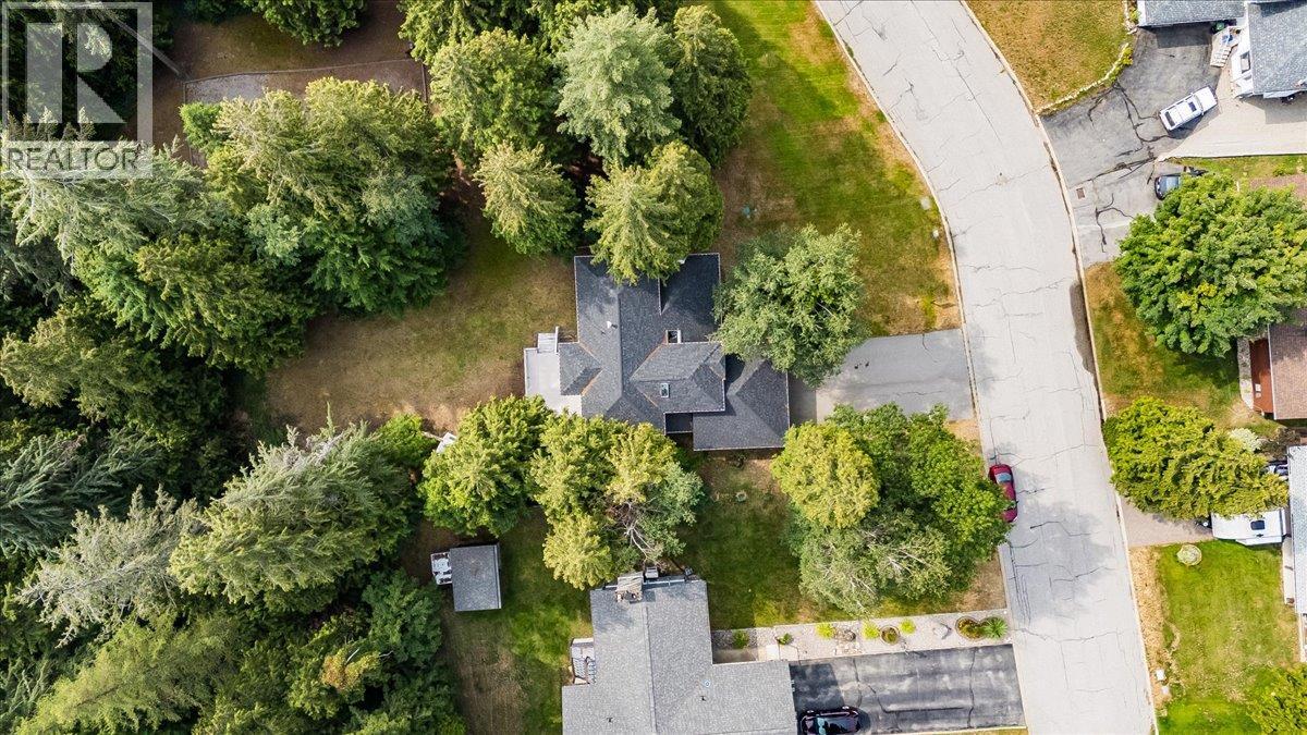 1325 Forest Road, Castlegar, British Columbia  V1N 3Y5 - Photo 5 - 10394902
