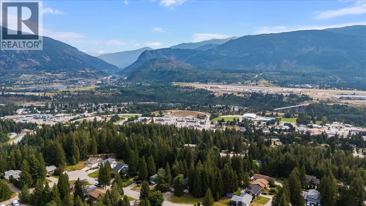 1325 Forest Road, Castlegar, British Columbia  V1N 3Y5 - Photo 65 - 10394902