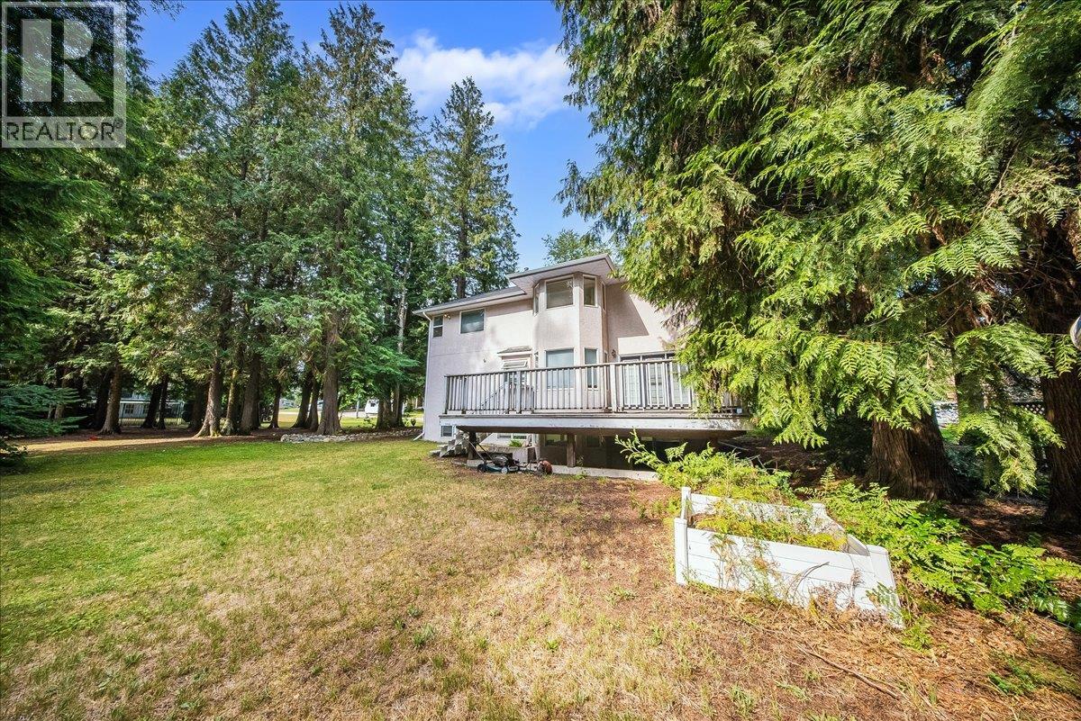 1325 Forest Road, Castlegar, British Columbia  V1N 3Y5 - Photo 8 - 10394902