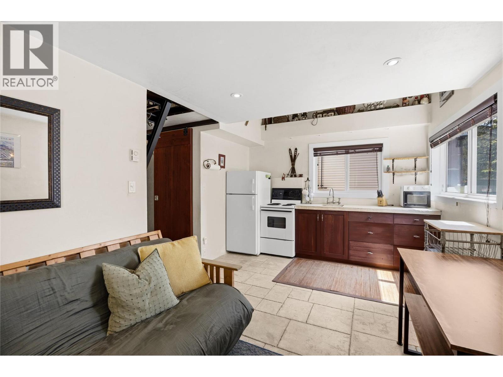 156 Clearview Road Unit# 103a, Apex Mountain, British Columbia  V0X 1K0 - Photo 4 - 10395054