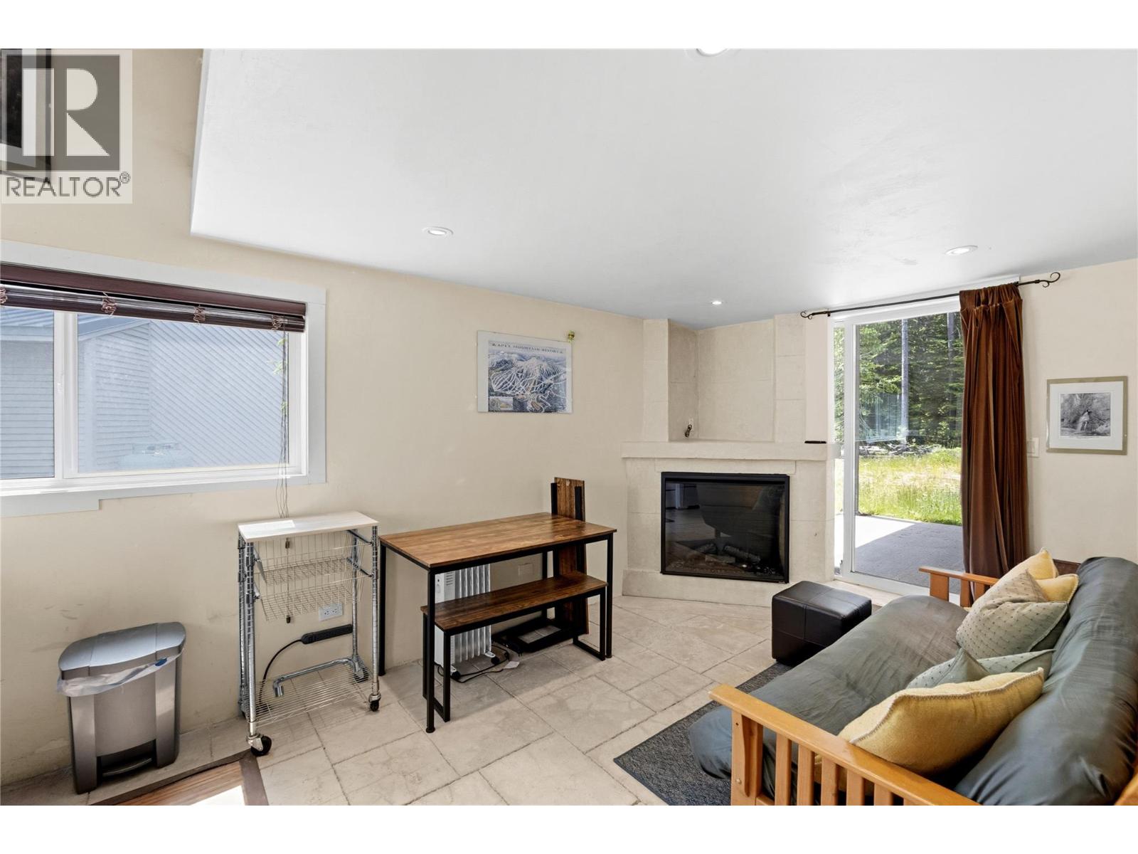 156 Clearview Road Unit# 103a, Apex Mountain, British Columbia  V0X 1K0 - Photo 6 - 10395054