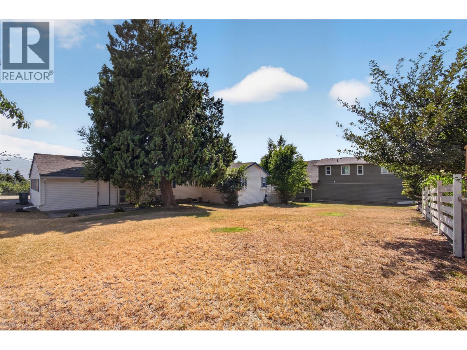 800 Montigny Road, West Kelowna, British Columbia  V1Z 1S2 - Photo 3 - 10394280