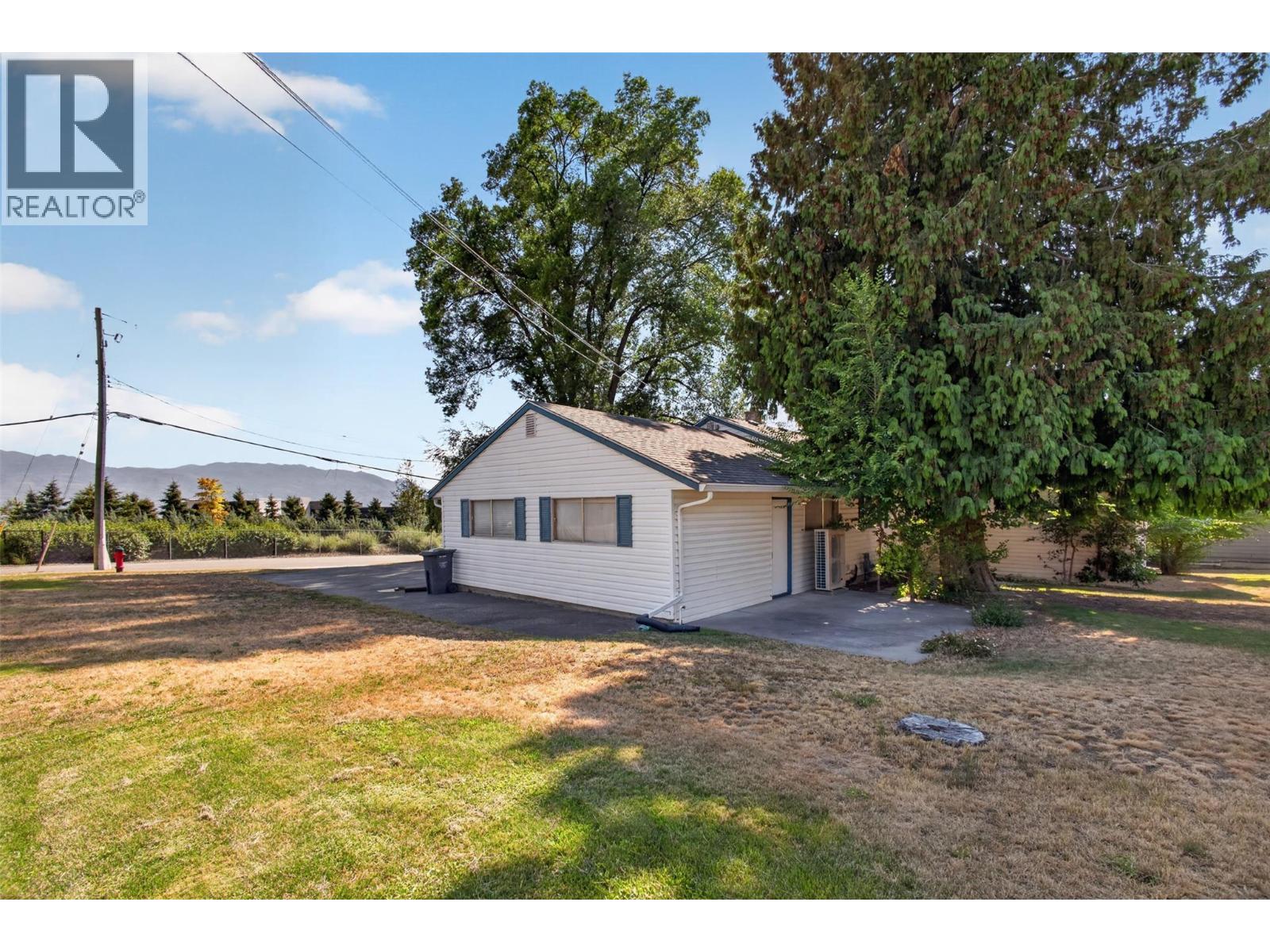 800 Montigny Road, West Kelowna, British Columbia  V1Z 1S2 - Photo 58 - 10394280