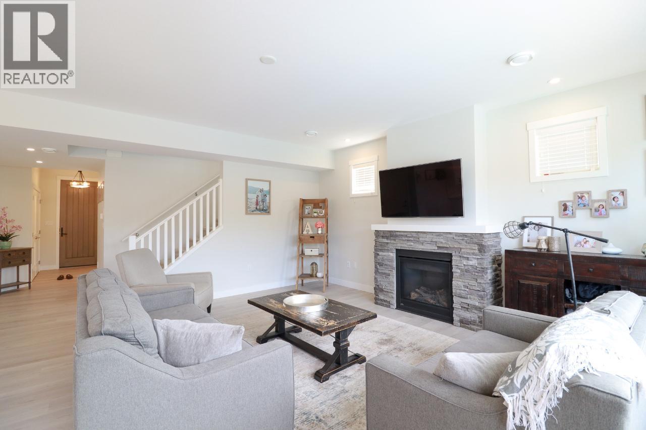 179 Sendero Crescent, Penticton, British Columbia  V2A 0C3 - Photo 7 - 10394955