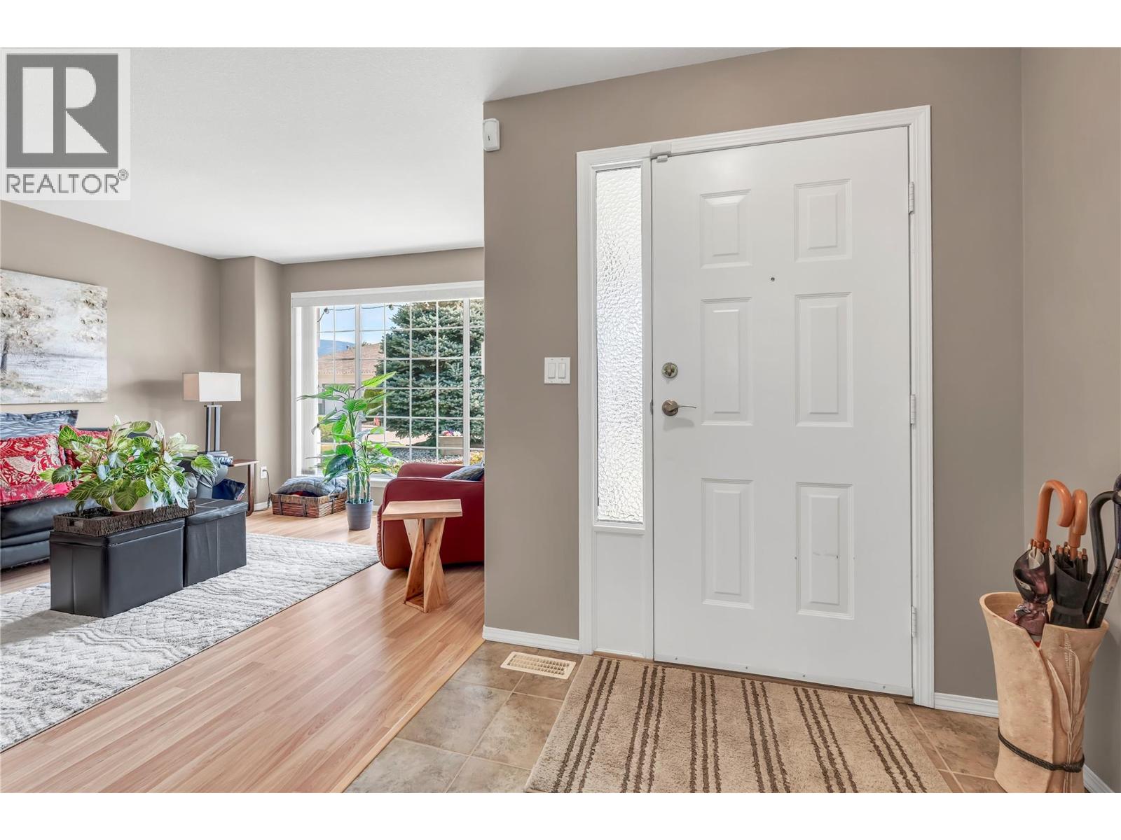 529 Red Wing Drive, Penticton, British Columbia  V2A 8N7 - Photo 2 - 10395069