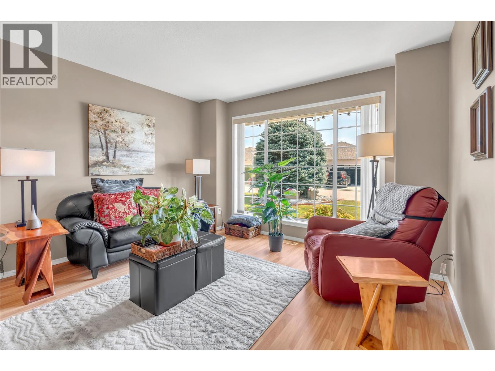 529 Red Wing Drive, Penticton, British Columbia  V2A 8N7 - Photo 3 - 10395069