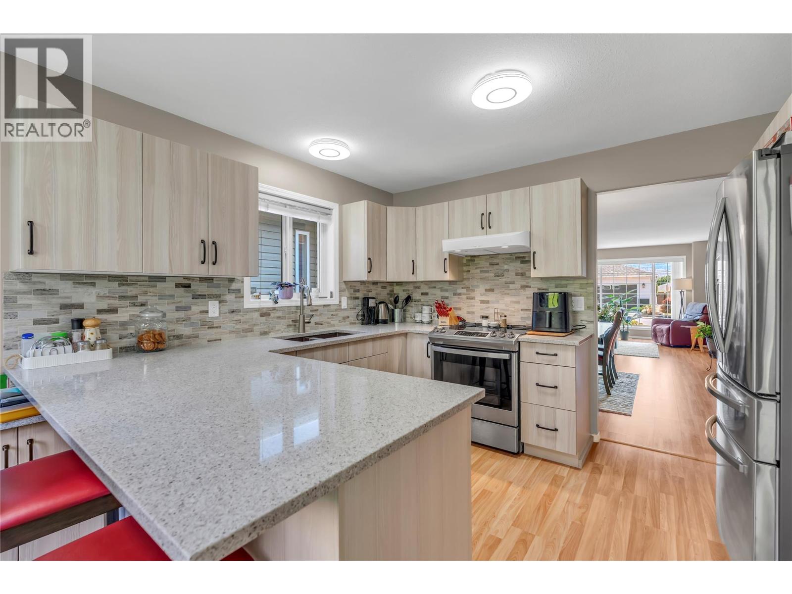 529 Red Wing Drive, Penticton, British Columbia  V2A 8N7 - Photo 7 - 10395069