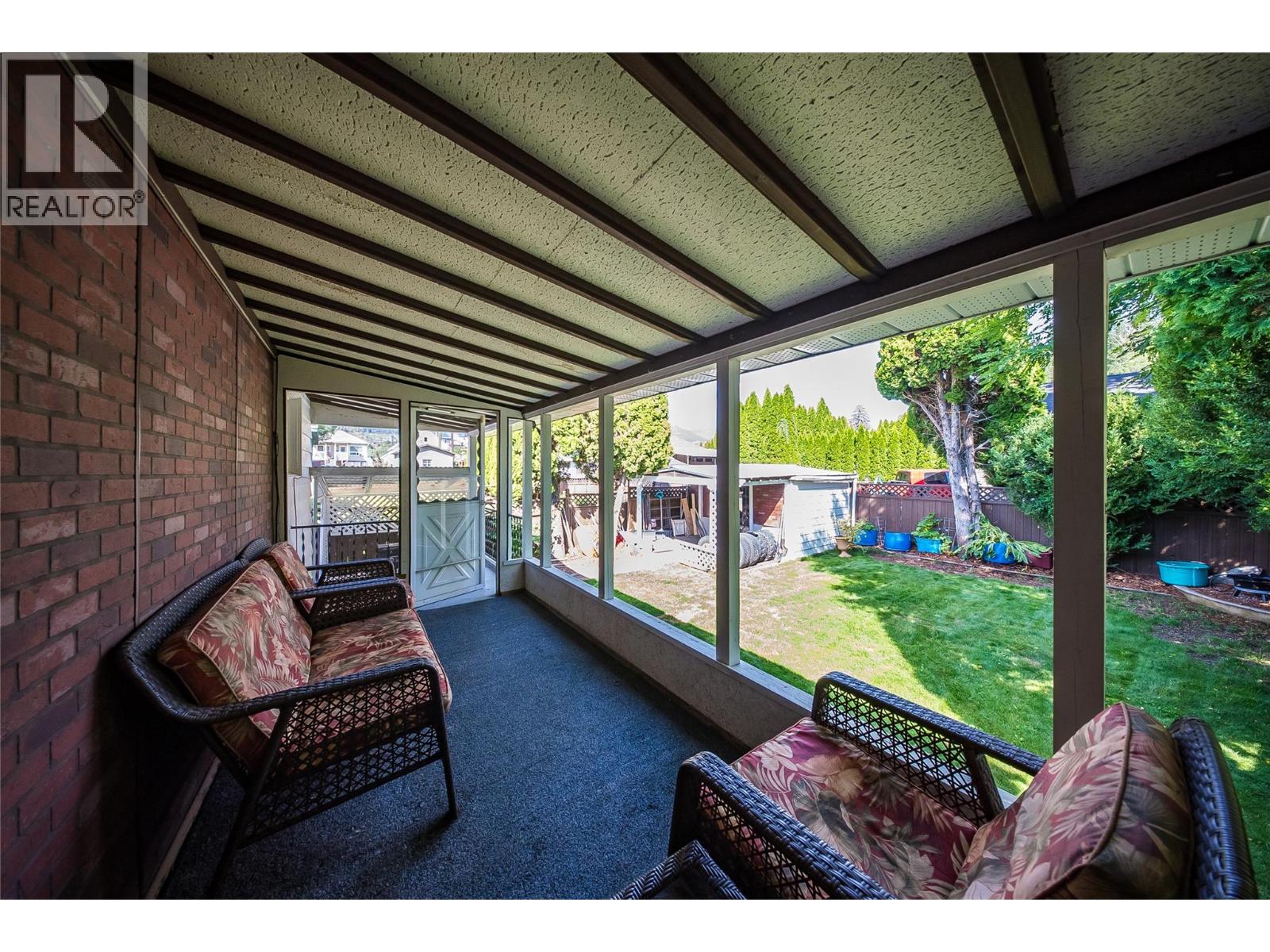 1683 Bailey Street, Trail, British Columbia  V1R 1W5 - Photo 4 - 10394903