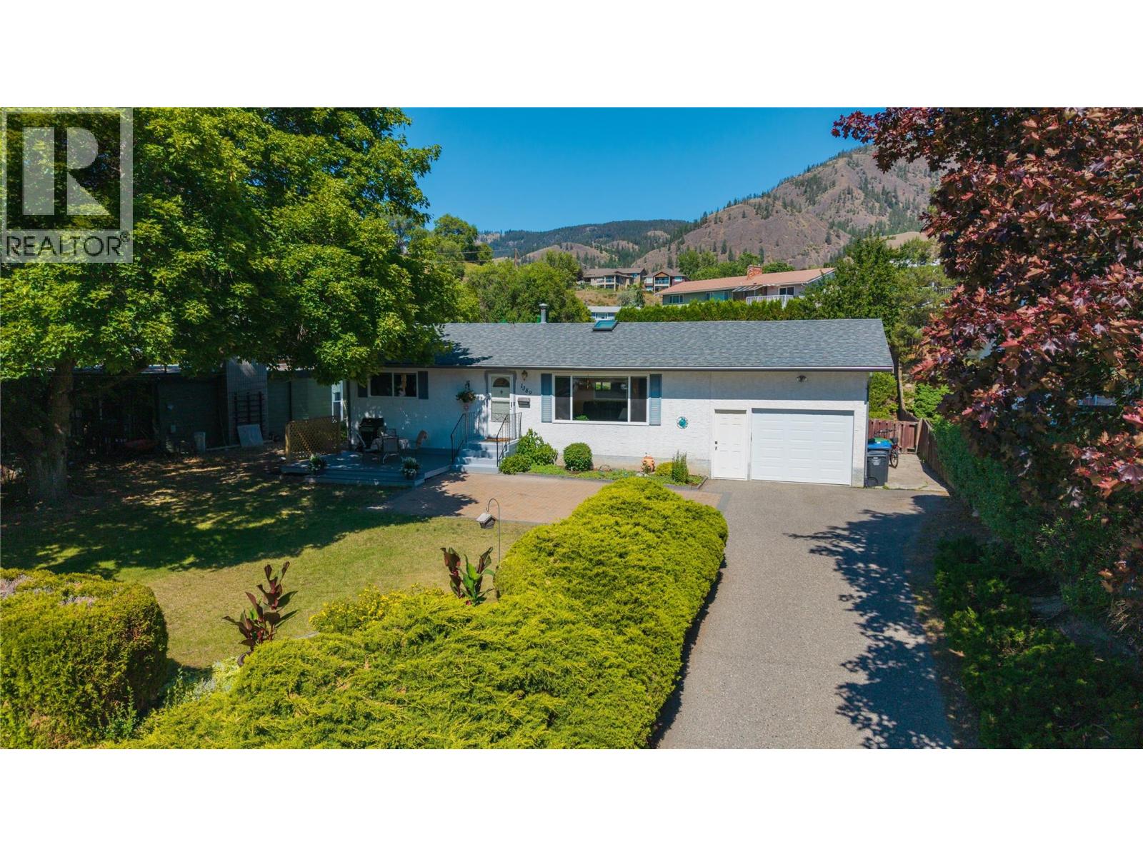 1389 Lund Road, Kelowna, British Columbia  V2B 1K9 - Photo 2 - 10394799