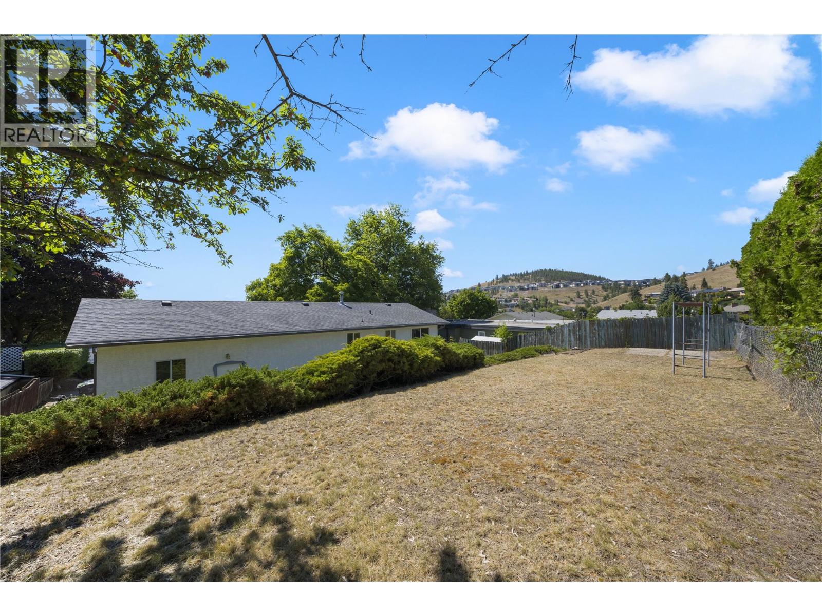 1389 Lund Road, Kelowna, British Columbia  V2B 1K9 - Photo 29 - 10394799